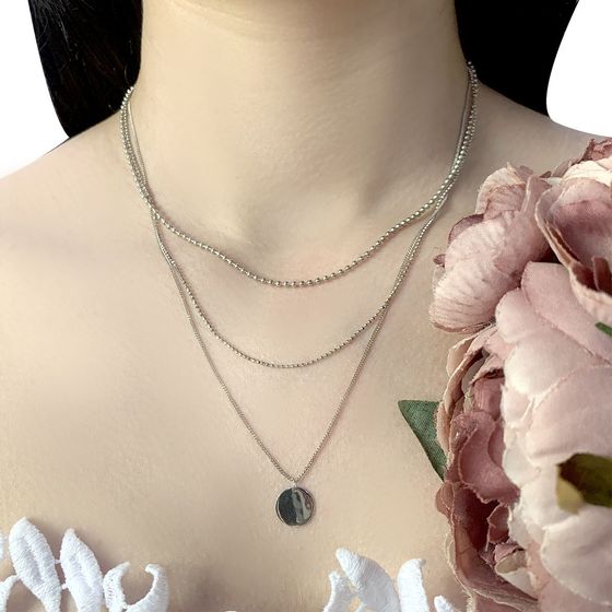 Silver necklace without stones