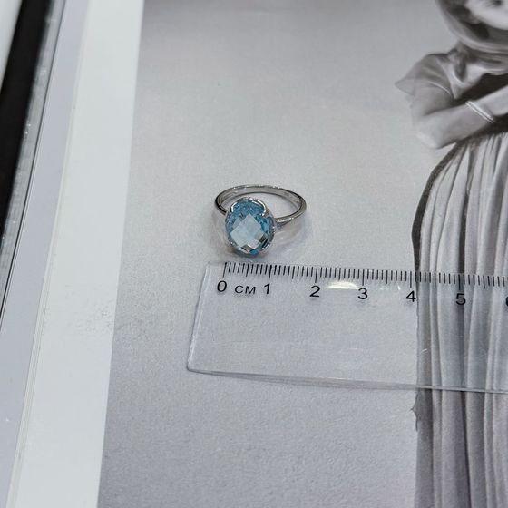 Срібна каблучка з топазом 5,442 карата