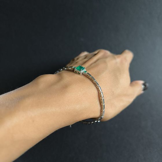 Серебряный браслет с агатом 1.387ct, фианитами