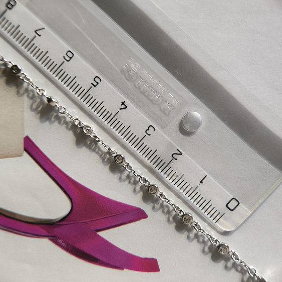 Silver bracelet with cubic zirconia