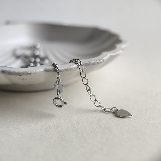 Silver necklace without stones
