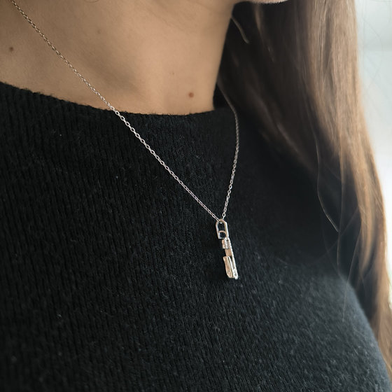 Silver necklace with cubic zirconia