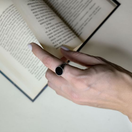 Silver ring with onyx