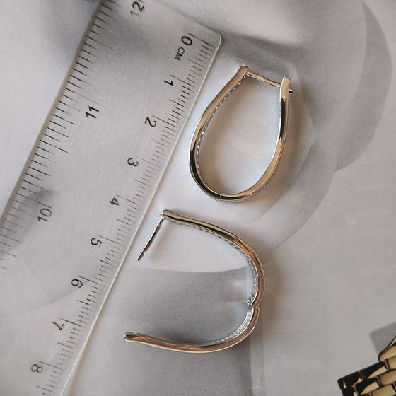 Срібні сережки з фіанітами