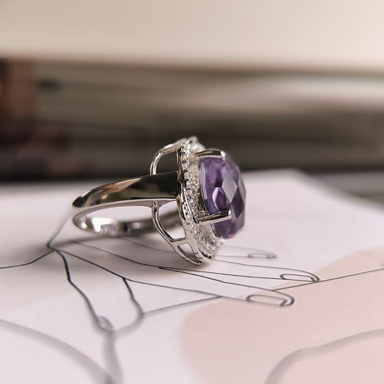 Серебряное кольцо с александритом 8.513ct