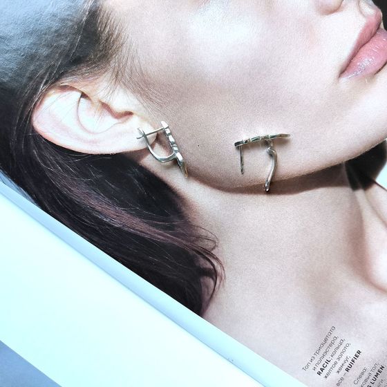 Срібні сережки з фіанітами