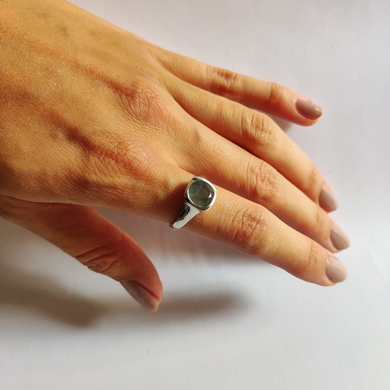 Серебряное кольцо с 1.775ct