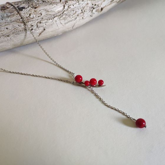 Silver necklace with coral