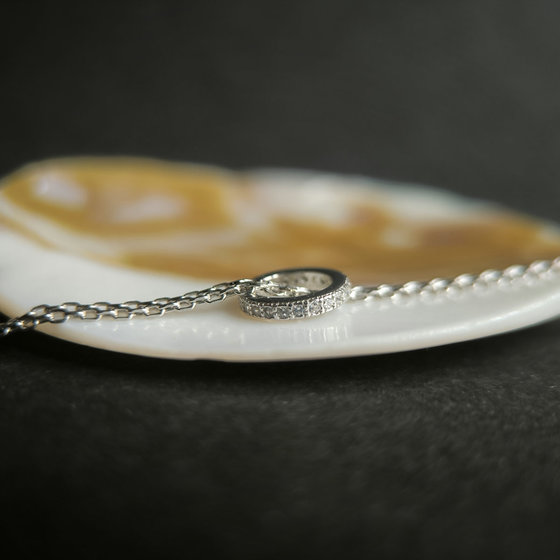 Silver necklace with cubic zirconia