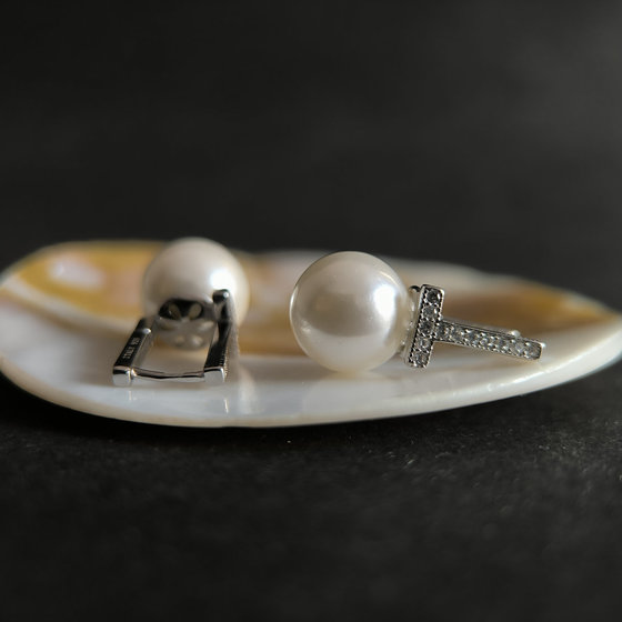Срібні сережки з перлами, фіанітами