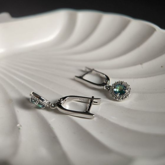 Серебряные серьги с мистик топазом 1.23ct