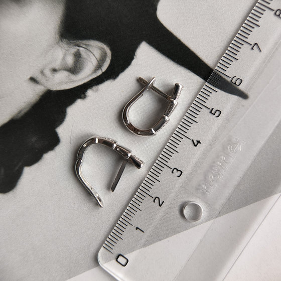 Срібні сережки з фіанітами 0.2ct