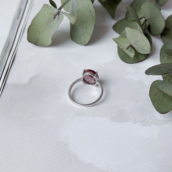 Срібна каблучка з султанітом 4,525 карата