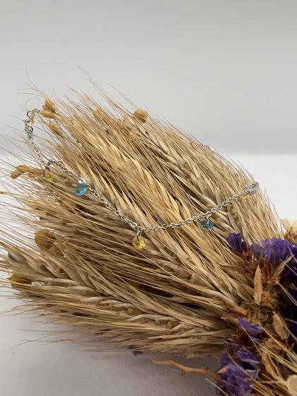 Silver necklace with phianites