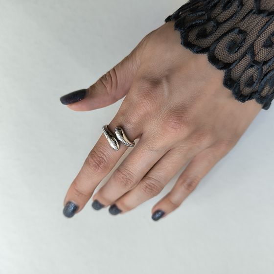 Серебряное кольцо с фианитами