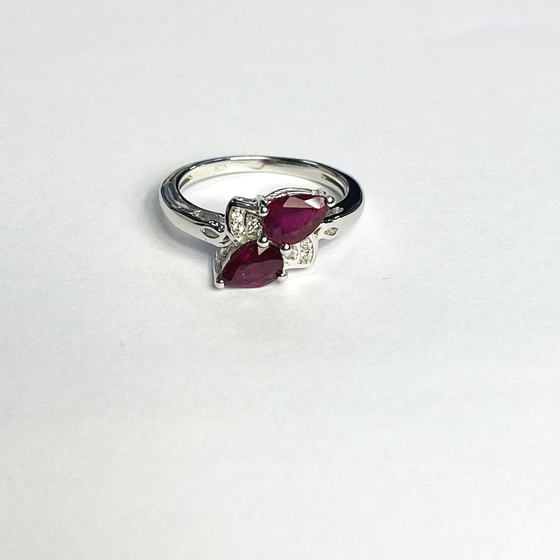 Серебряное кольцо с рубином 1.938ct