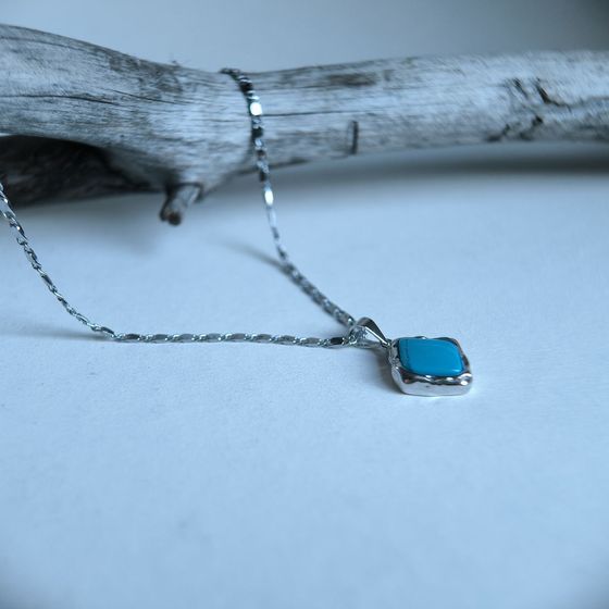 Срібна підвіска з бірюзою