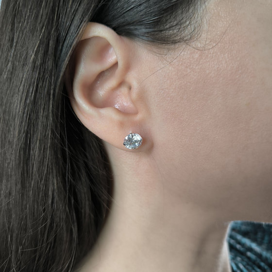 Silver earrings with cubic zirconia