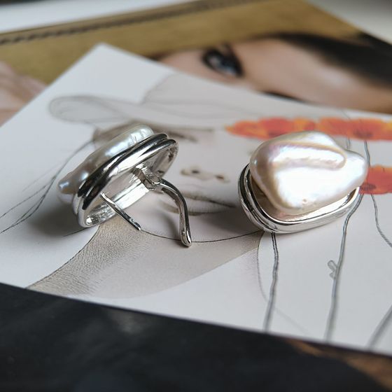 Срібні сережки з перлами бароковими, фіанітами