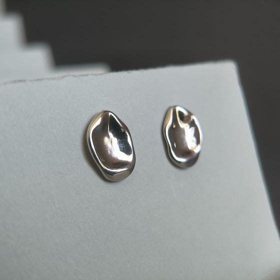 Срібні сережки без каменів