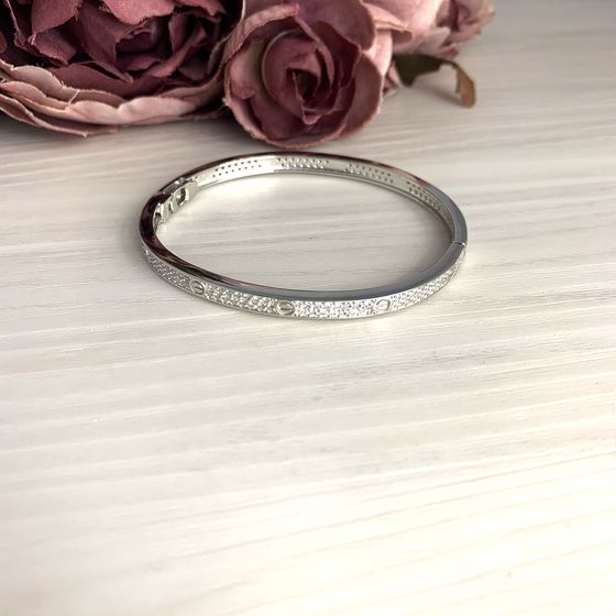 Silver bracelet with phianites