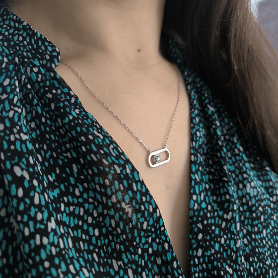 Silver necklace with cubic zirconia