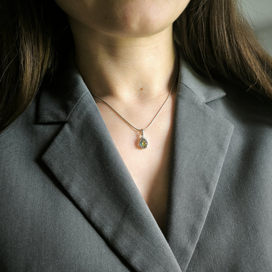 Серебряная подвеска с мистик топазом 0.736ct