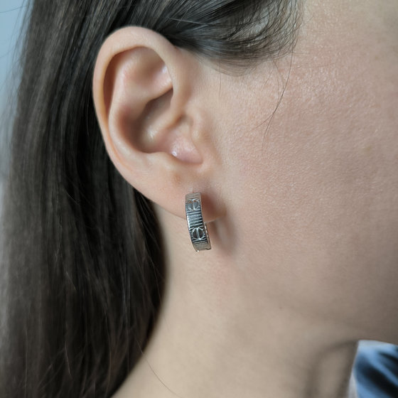 Срібні сережки без каменів