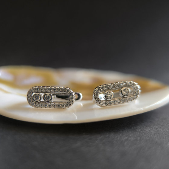 Silver earrings with cubic zirconia