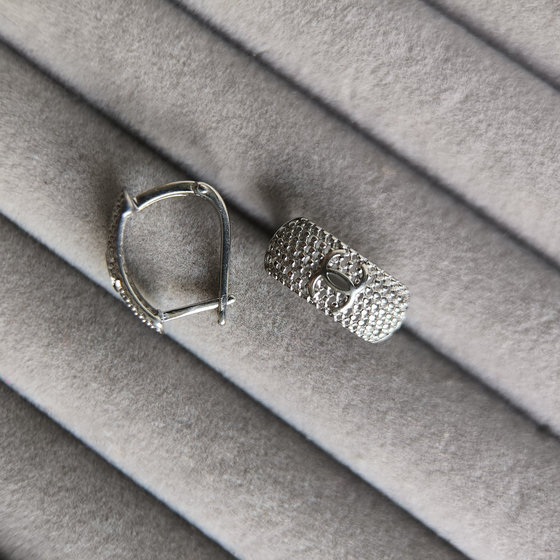 Silver earrings without stones