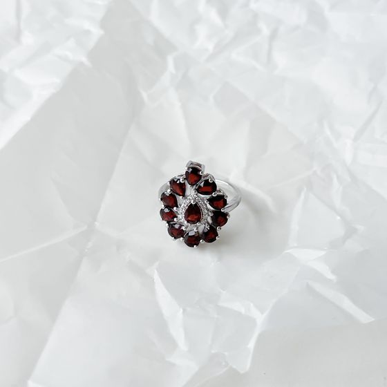 Серебряное кольцо с гранатом 4.808ct