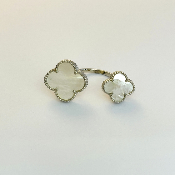 Silver ring with mother-of-pearl