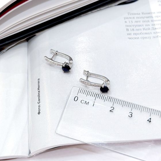 Срібні сережки з сапфіром 1.711ct, фіанітами