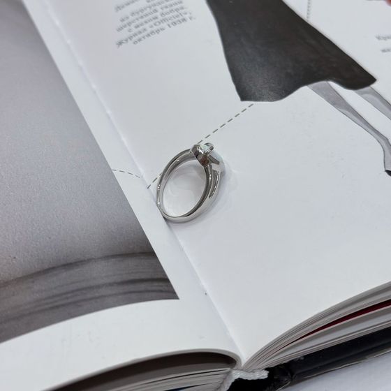 Silver ring with a 0.945-carat opal