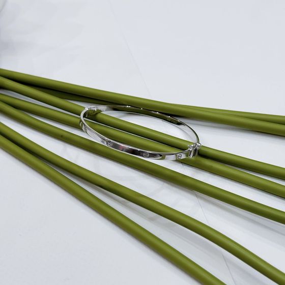 Silver bracelet without stones