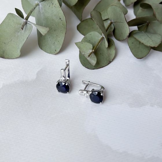 Silver earrings with sapphire 5.008ct