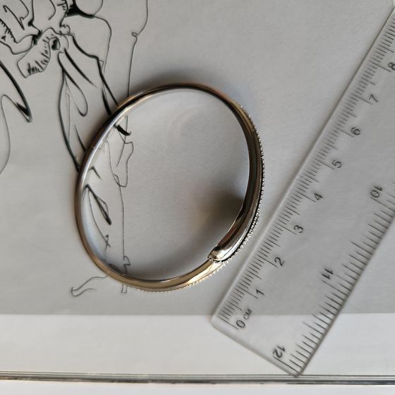 Silver bracelet with phianites