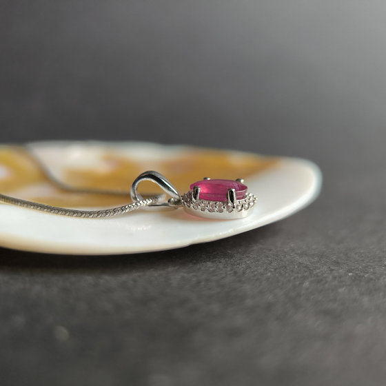 Silver pendant with a 1.729-carat ruby and cubic zirconia