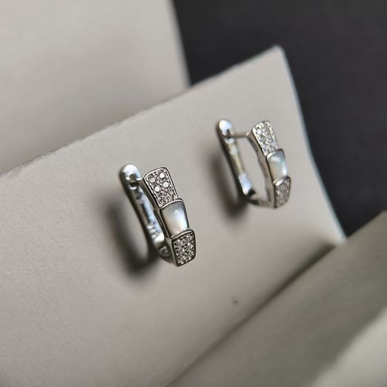 Срібні сережки з перламутром