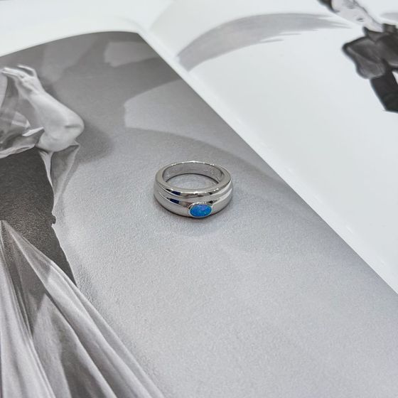 Silver ring with opal 0.2ct