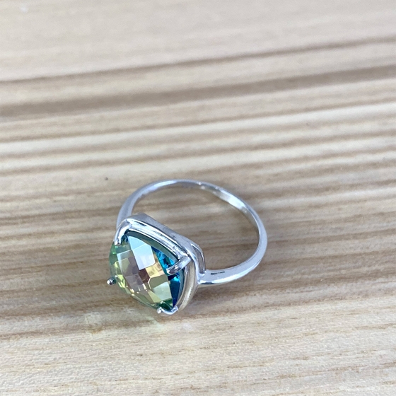 Серебряное кольцо с мистик топазом