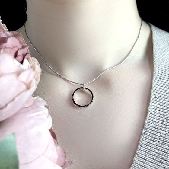 Срібна підвіска з фіанітами