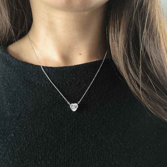 Silver necklace with cubic zirconia