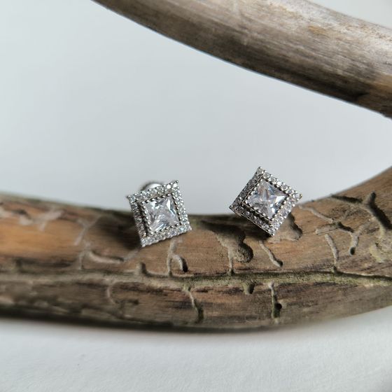 Срібні сережки з фіанітами