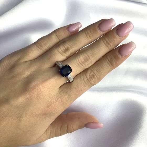 Серебряное кольцо с сапфиром nano 2.678ct