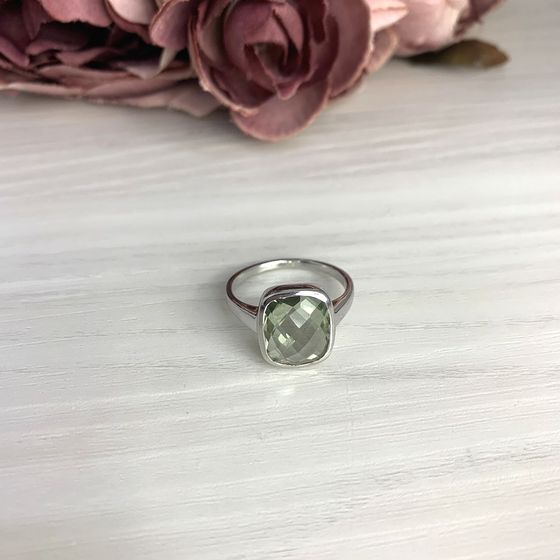Серебряное кольцо с зеленим аметистом 4.663ct