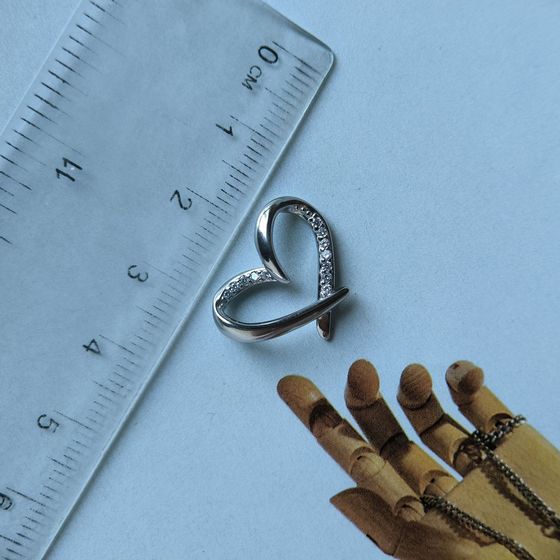 Срібна підвіска з фіанітами