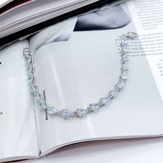 Серебряный браслет с топазом 8.845ct