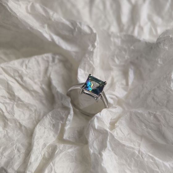 Серебряное кольцо с мистик топазом 1.908ct