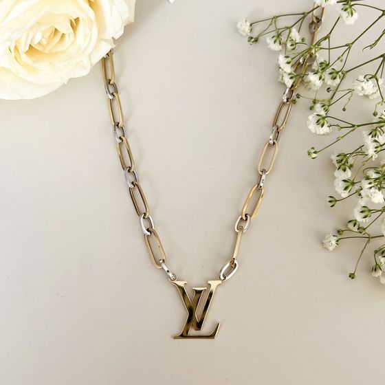 Золотое колье без камней